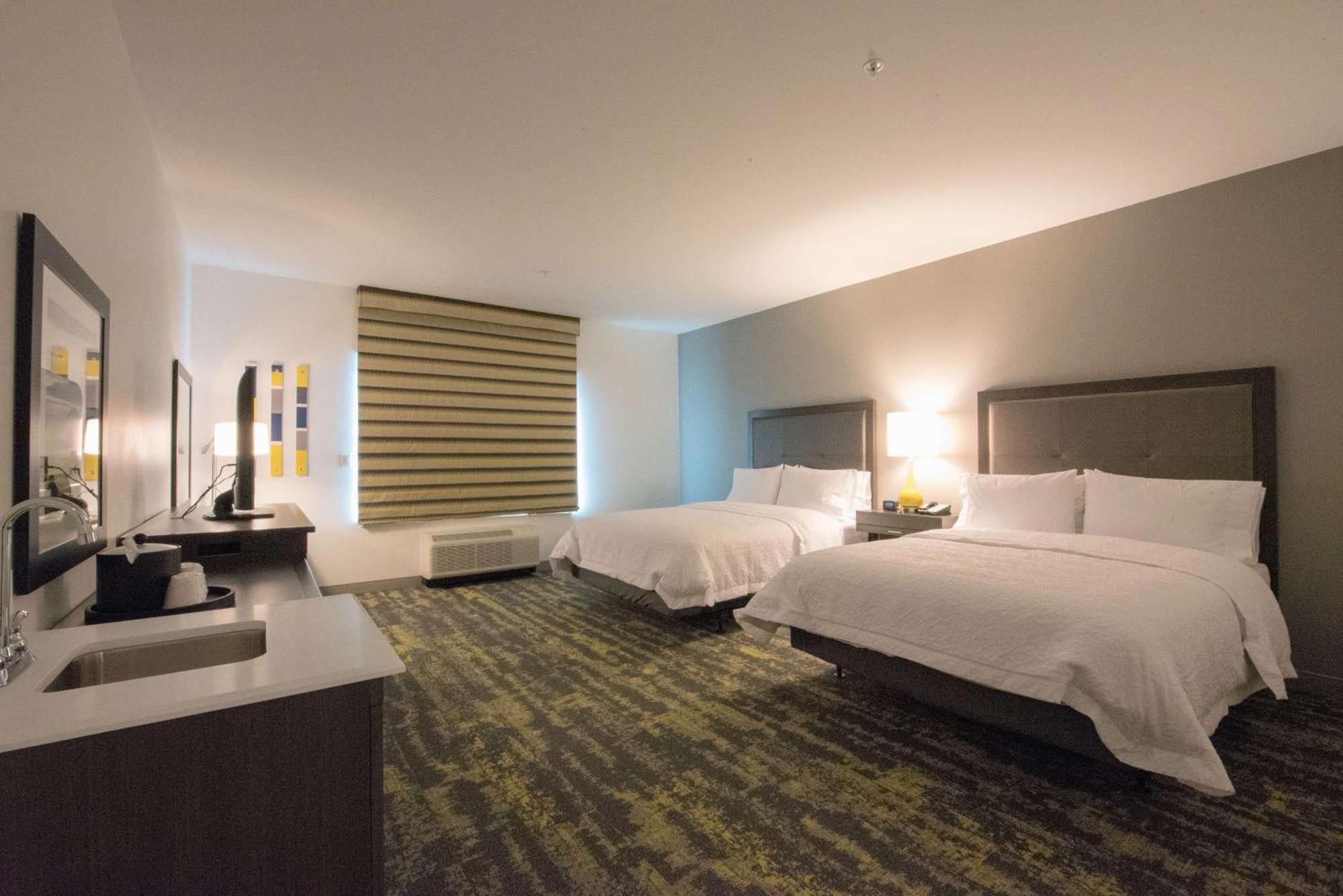 Hampton Inn & Suites Irvine/Orange County Airport Zewnętrze zdjęcie